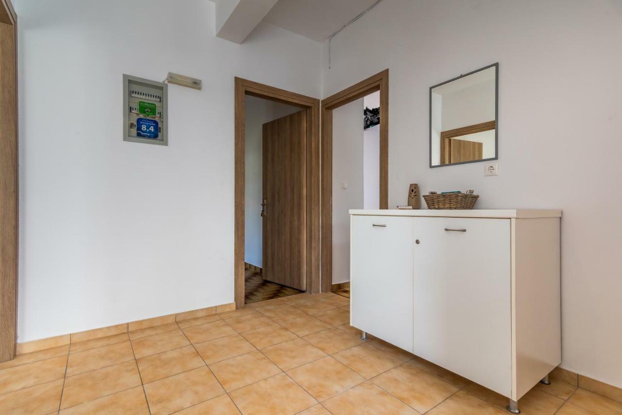 Apartment Iliopoulou Pollonia